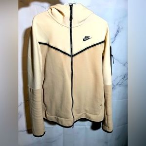 Mens Nike Beach Brown/Black Tech Fleece